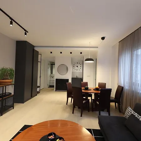 Modern Apartment In The Heart Of Belgrad Exterior foto